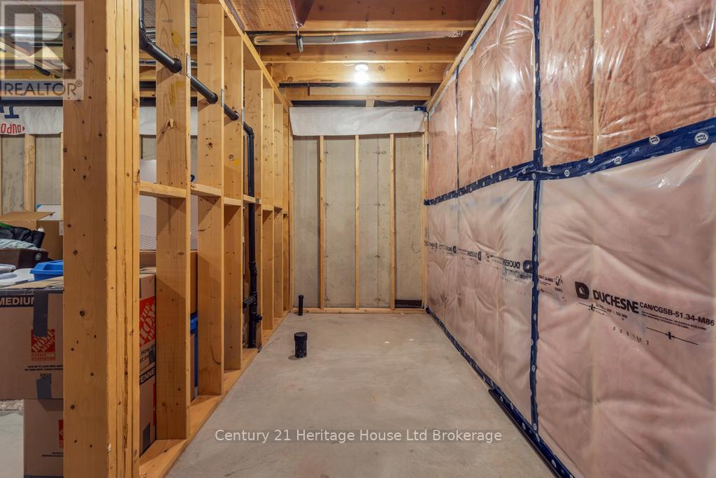 33 Martin Street, Tillsonburg, Ontario  N4G 0K3 - Photo 40 - X12797738