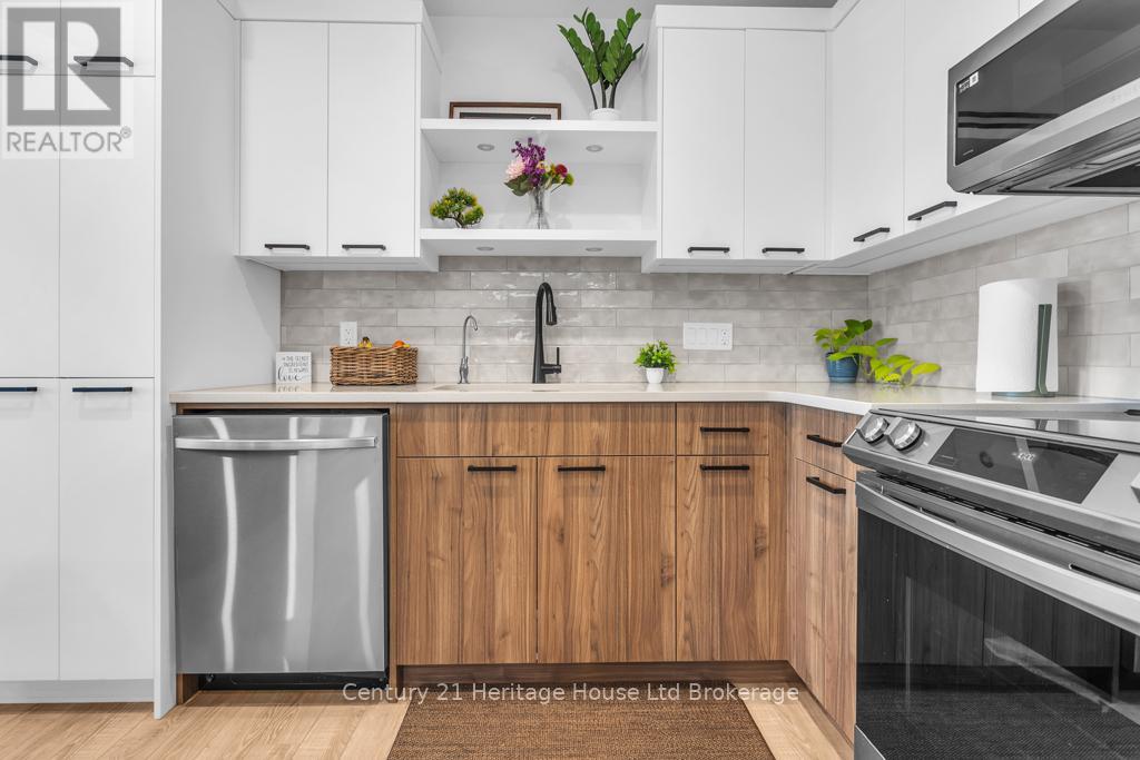 33 Martin Street, Tillsonburg, Ontario  N4G 0K3 - Photo 7 - X12797738