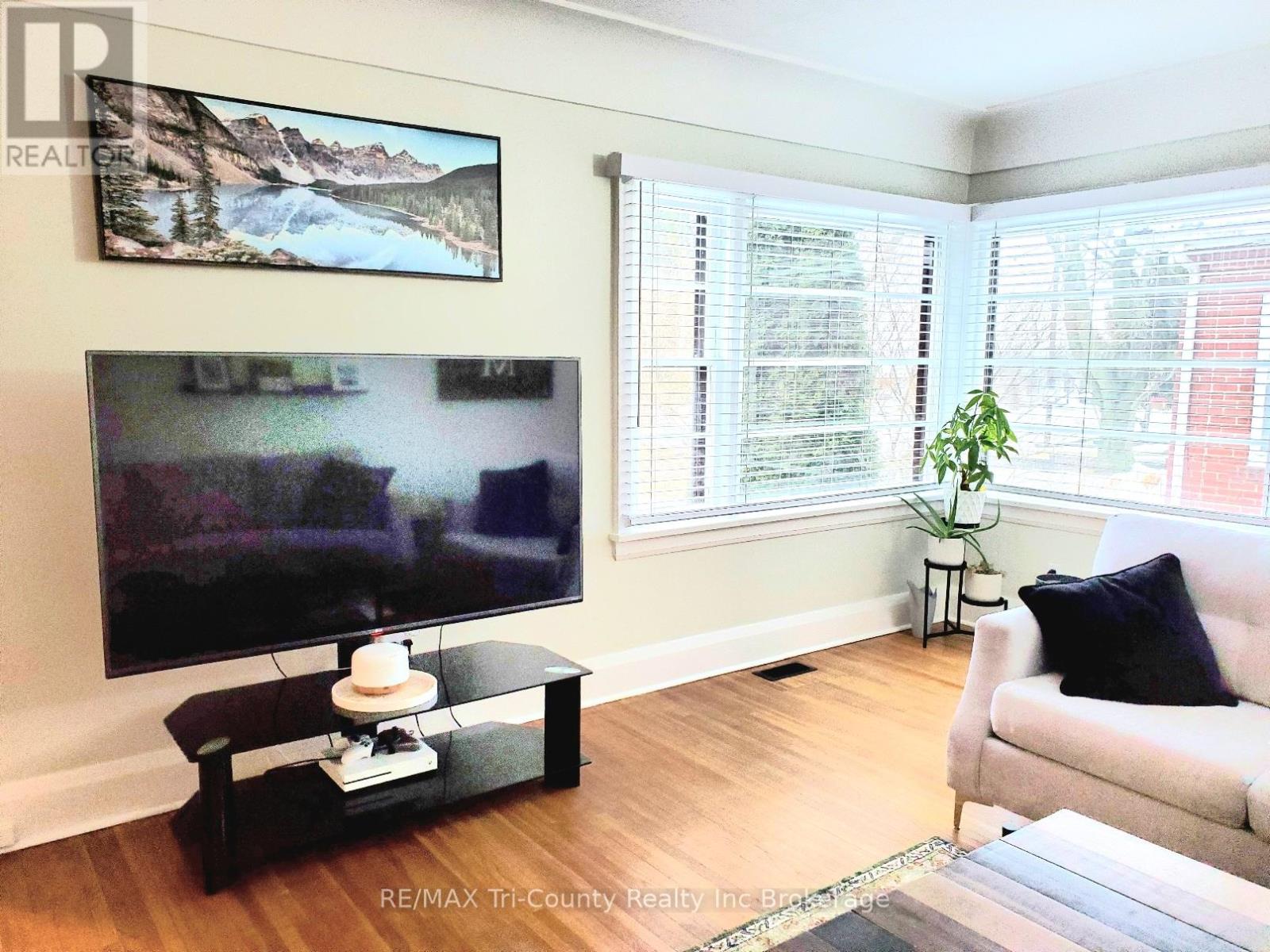 52 North Street W, Tillsonburg, Ontario  N4G 1C1 - Photo 10 - X12800106