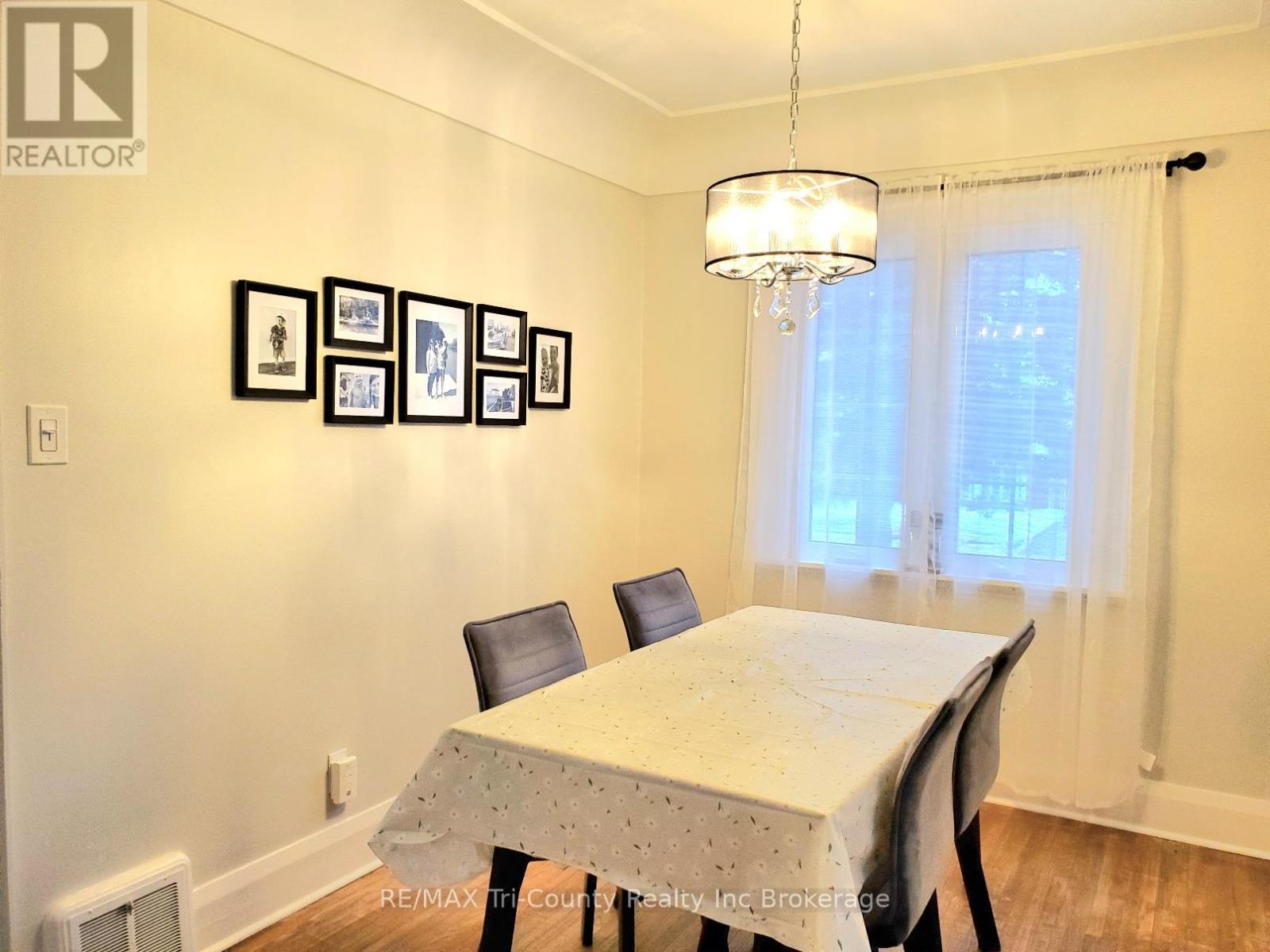 52 North Street W, Tillsonburg, Ontario  N4G 1C1 - Photo 7 - X12800106