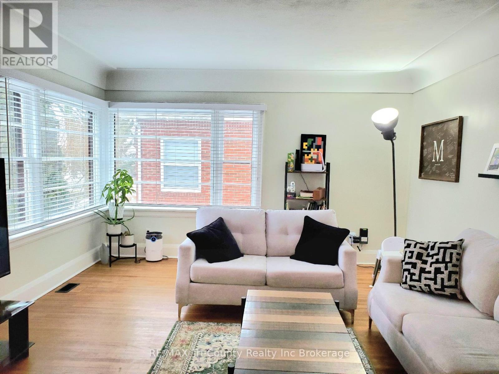 52 North Street W, Tillsonburg, Ontario  N4G 1C1 - Photo 9 - X12800106