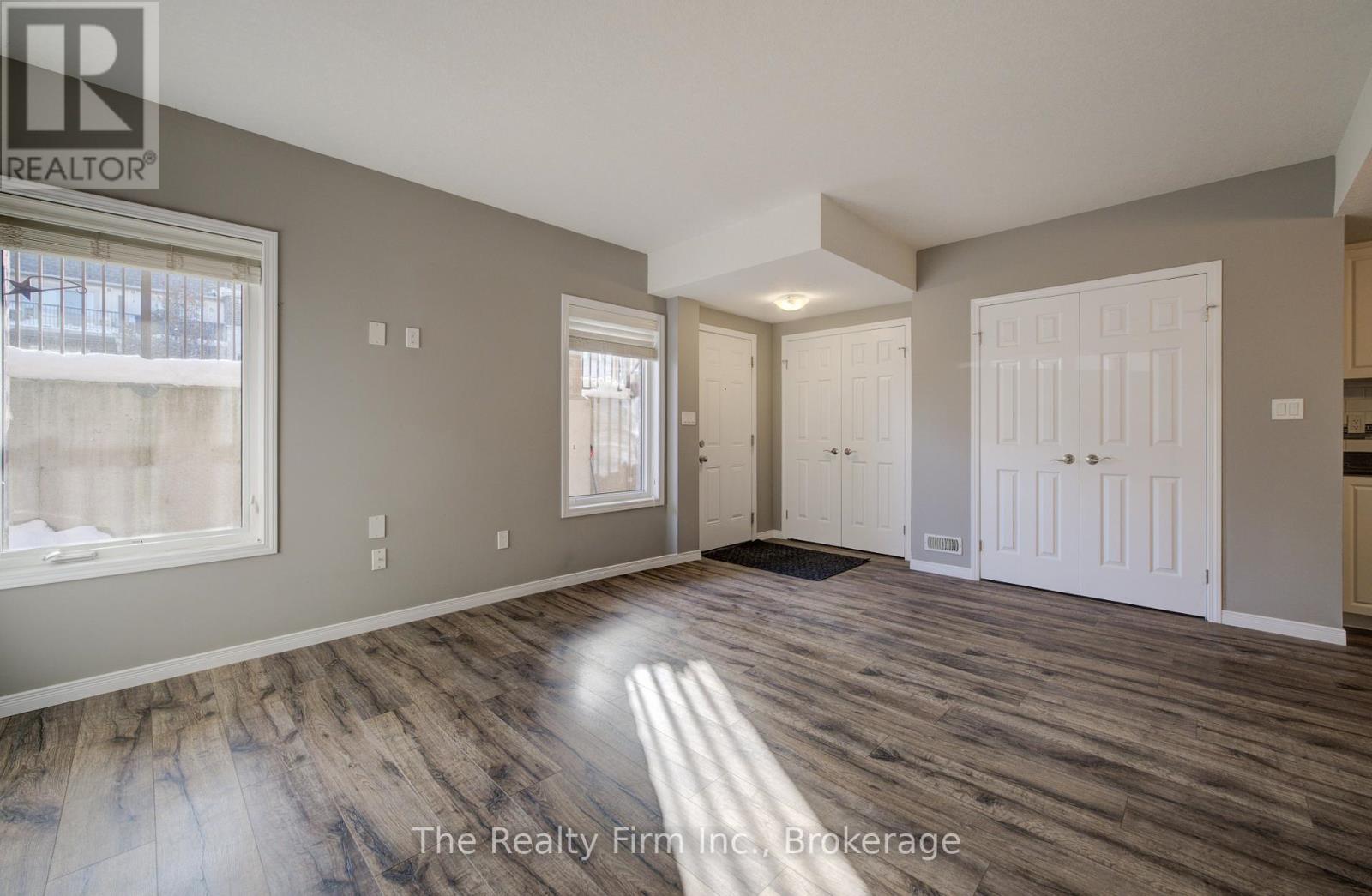 H - 236 Rachel Crescent, Kitchener, Ontario  N2R 0E1 - Photo 10 - X12800764