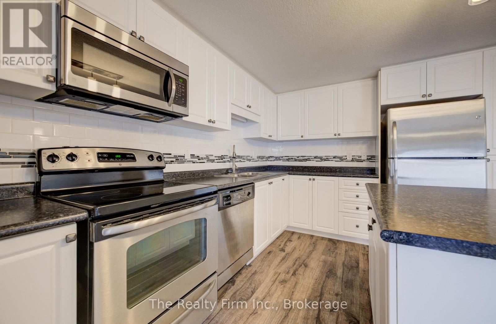 H - 236 Rachel Crescent, Kitchener, Ontario  N2R 0E1 - Photo 17 - X12800764