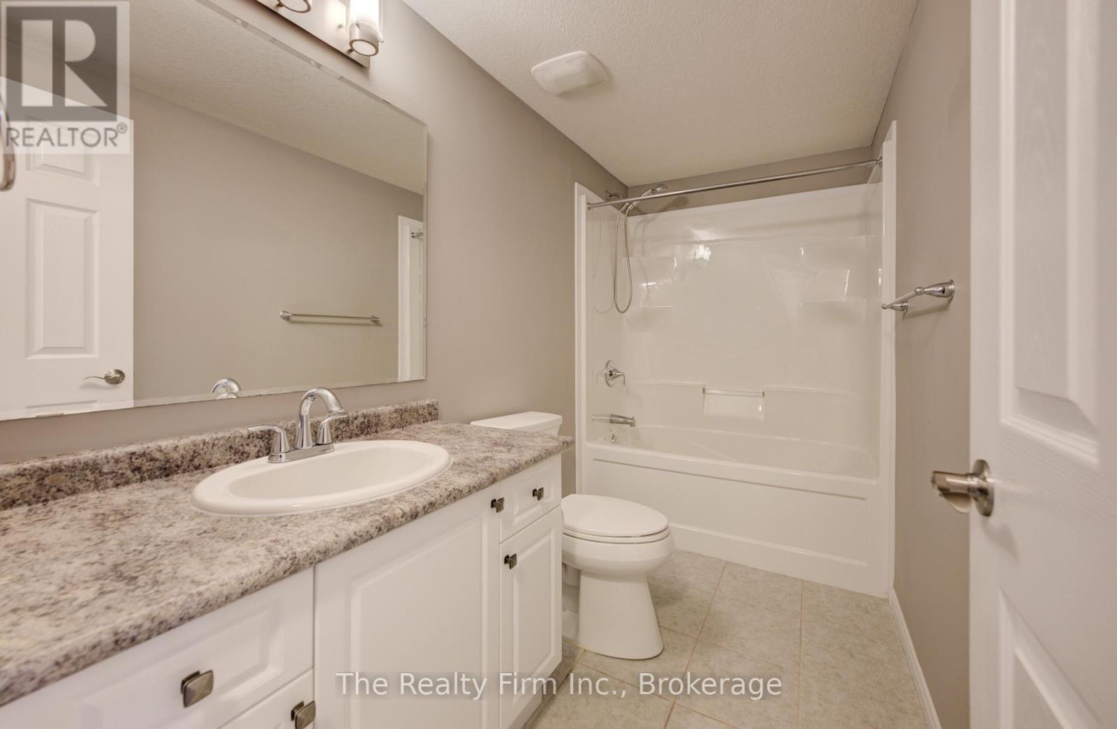 H - 236 Rachel Crescent, Kitchener, Ontario  N2R 0E1 - Photo 31 - X12800764