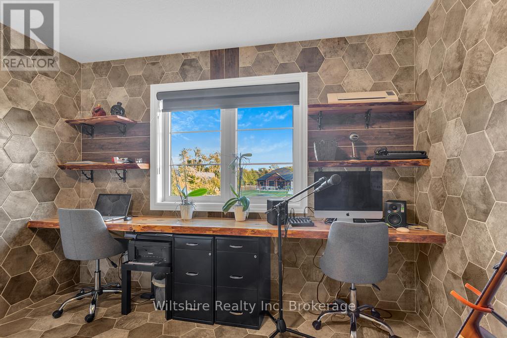 335 Talbot Street, Norfolk (Courtland), Ontario  N0J 1E0 - Photo 15 - X12802920