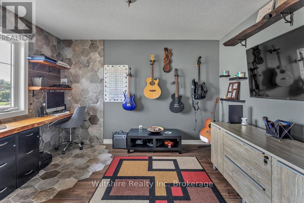 335 Talbot Street, Norfolk (Courtland), Ontario  N0J 1E0 - Photo 22 - X12802920