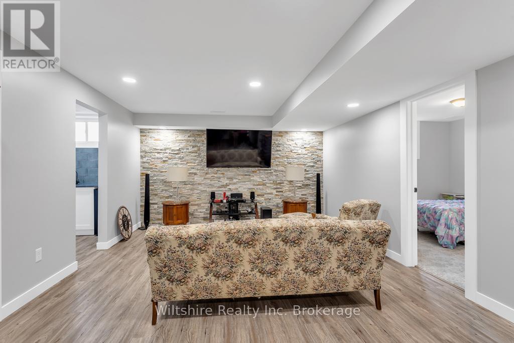 335 Talbot Street, Norfolk (Courtland), Ontario  N0J 1E0 - Photo 31 - X12802920