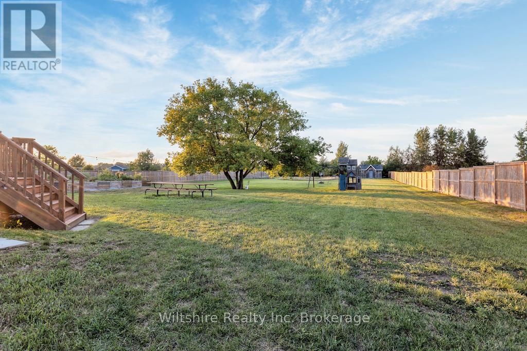 335 Talbot Street, Norfolk (Courtland), Ontario  N0J 1E0 - Photo 38 - X12802920