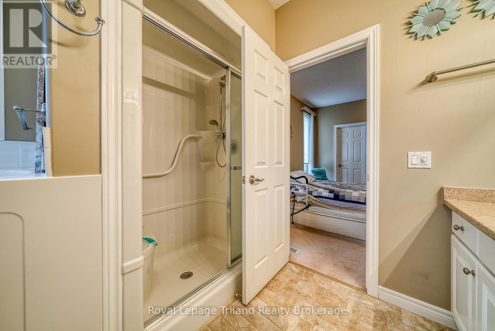 54 - 570 Spitfire Street, Woodstock (Woodstock - North), Ontario  N4T 0C2 - Photo 14 - X12803474