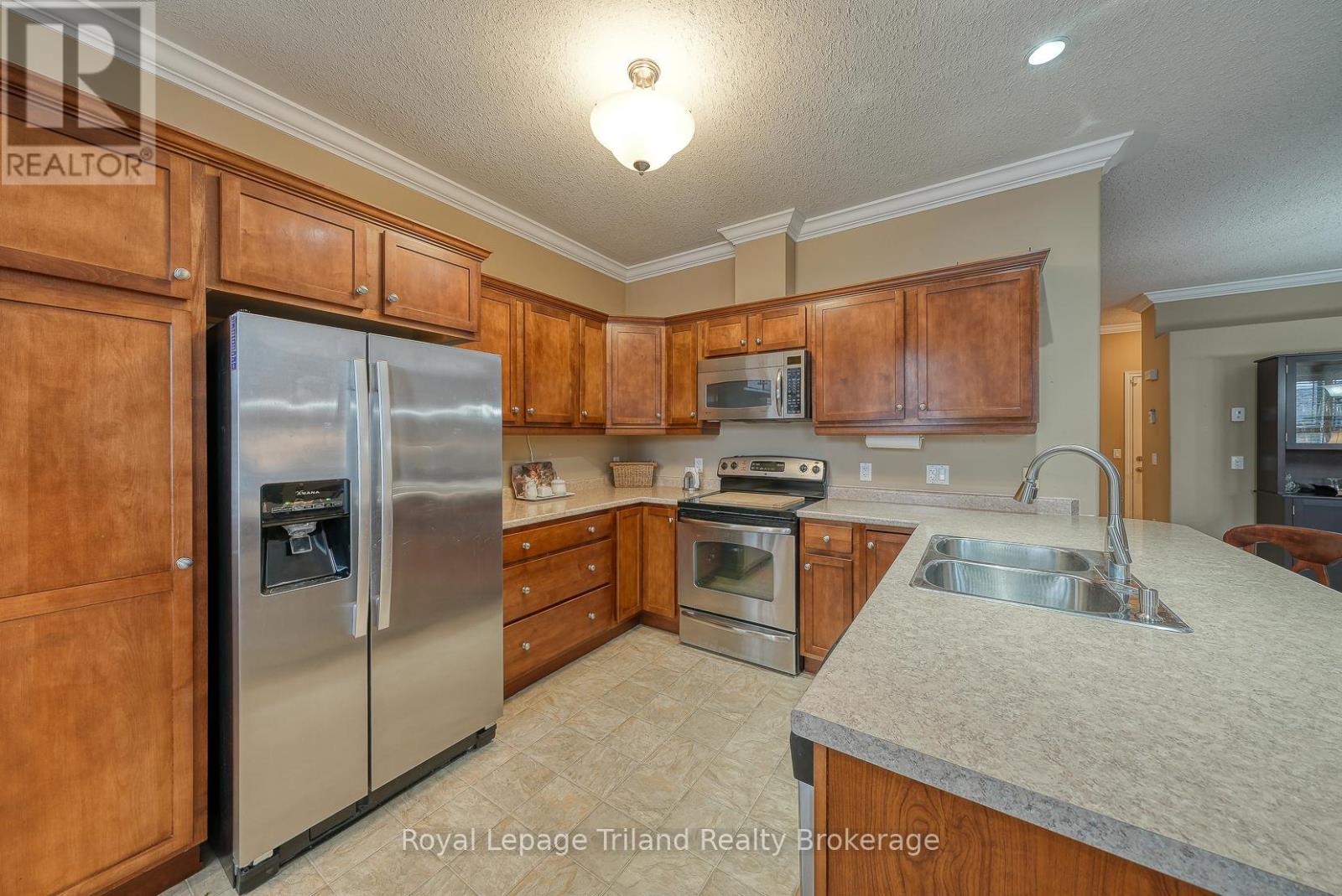 54 - 570 Spitfire Street, Woodstock (Woodstock - North), Ontario  N4T 0C2 - Photo 26 - X12803474