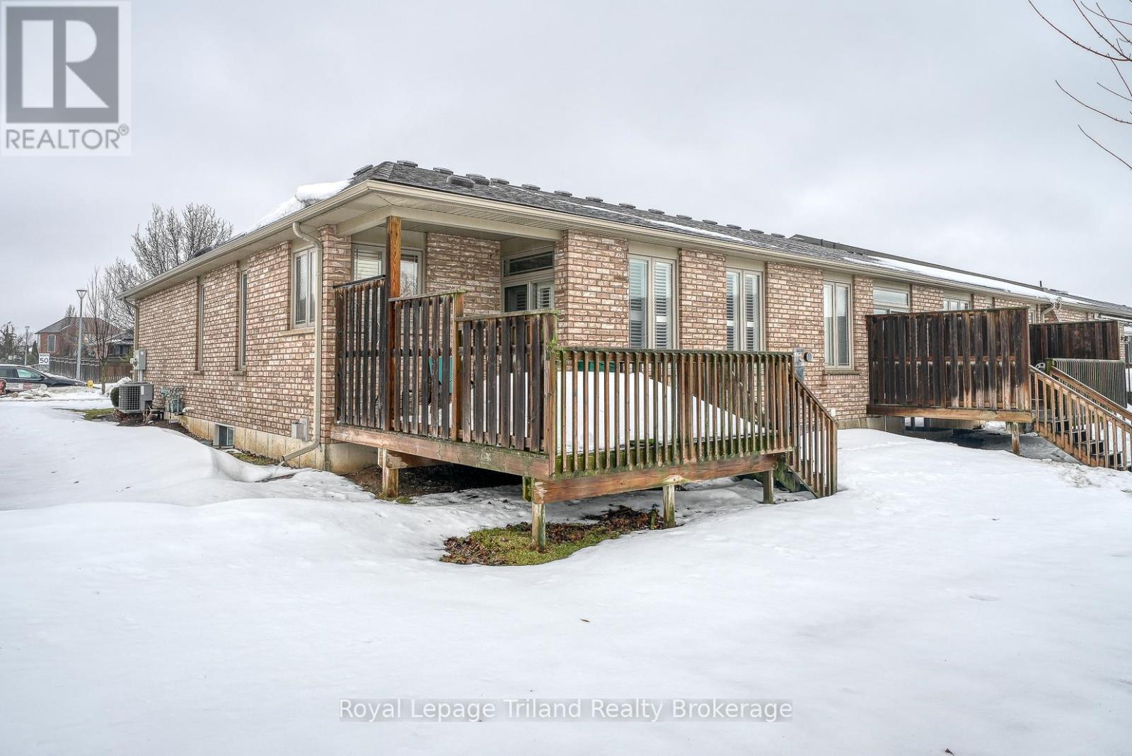 54 - 570 Spitfire Street, Woodstock (Woodstock - North), Ontario  N4T 0C2 - Photo 46 - X12803474