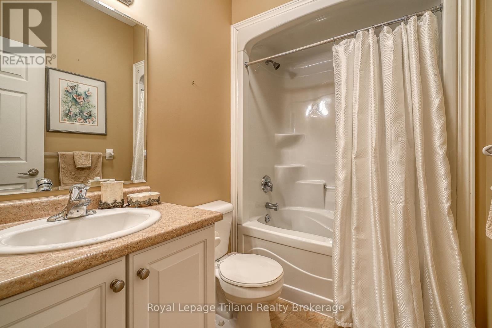 54 - 570 Spitfire Street, Woodstock (Woodstock - North), Ontario  N4T 0C2 - Photo 8 - X12803474