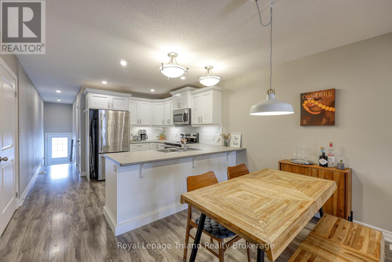 68 North Main Street, Norfolk (Simcoe), Ontario  N3Y 2M3 - Photo 6 - X12805758