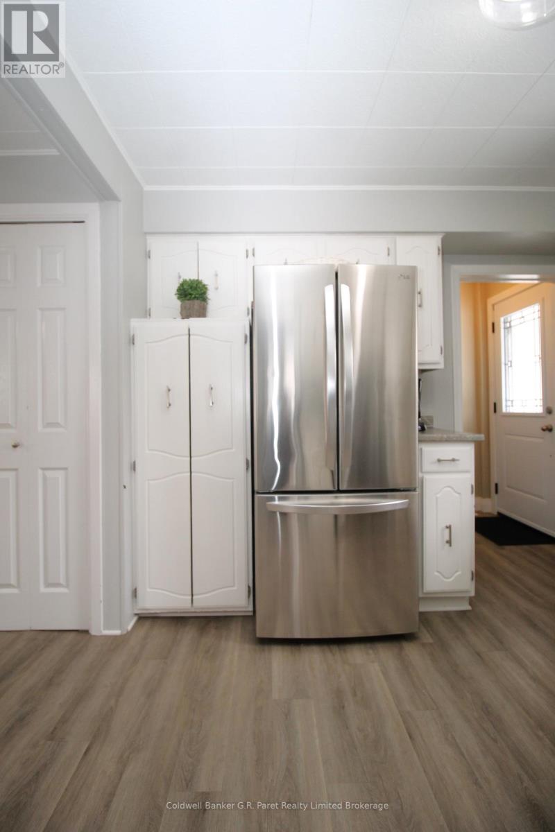 36 Hardy Avenue, Tillsonburg, Ontario  N4G 3X1 - Photo 11 - X12807574