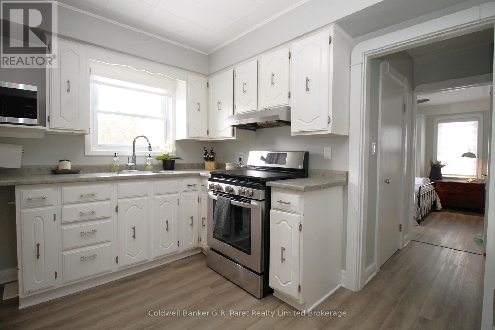 36 Hardy Avenue, Tillsonburg, Ontario  N4G 3X1 - Photo 12 - X12807574