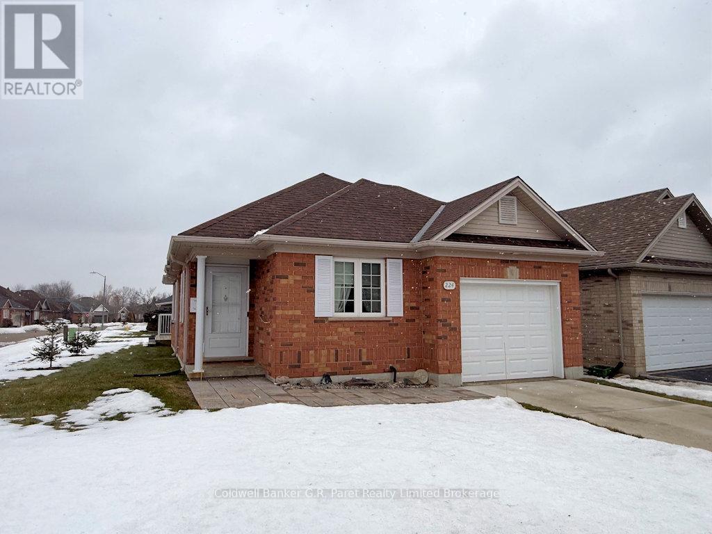 224 Baldwin Street, Tillsonburg, Ontario  N4G 5W3 - Photo 2 - X12807804