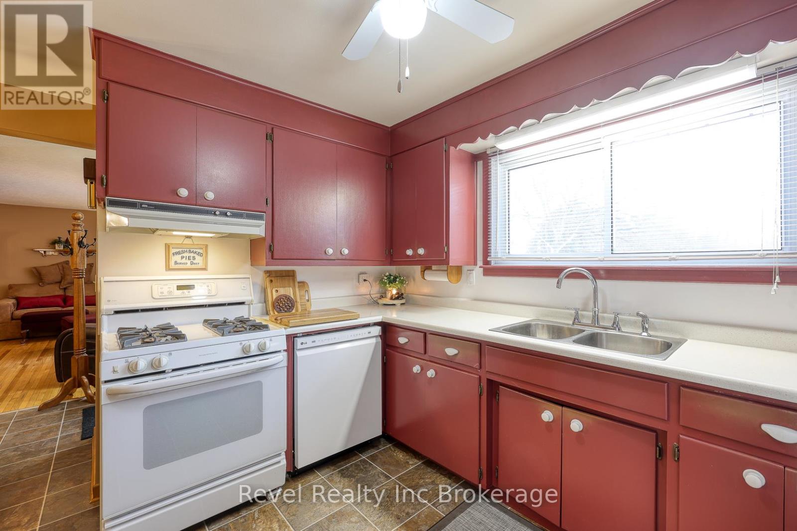 83 Frederick Street, Woodstock (Woodstock - North), Ontario  N4S 7W1 - Photo 16 - X12811266