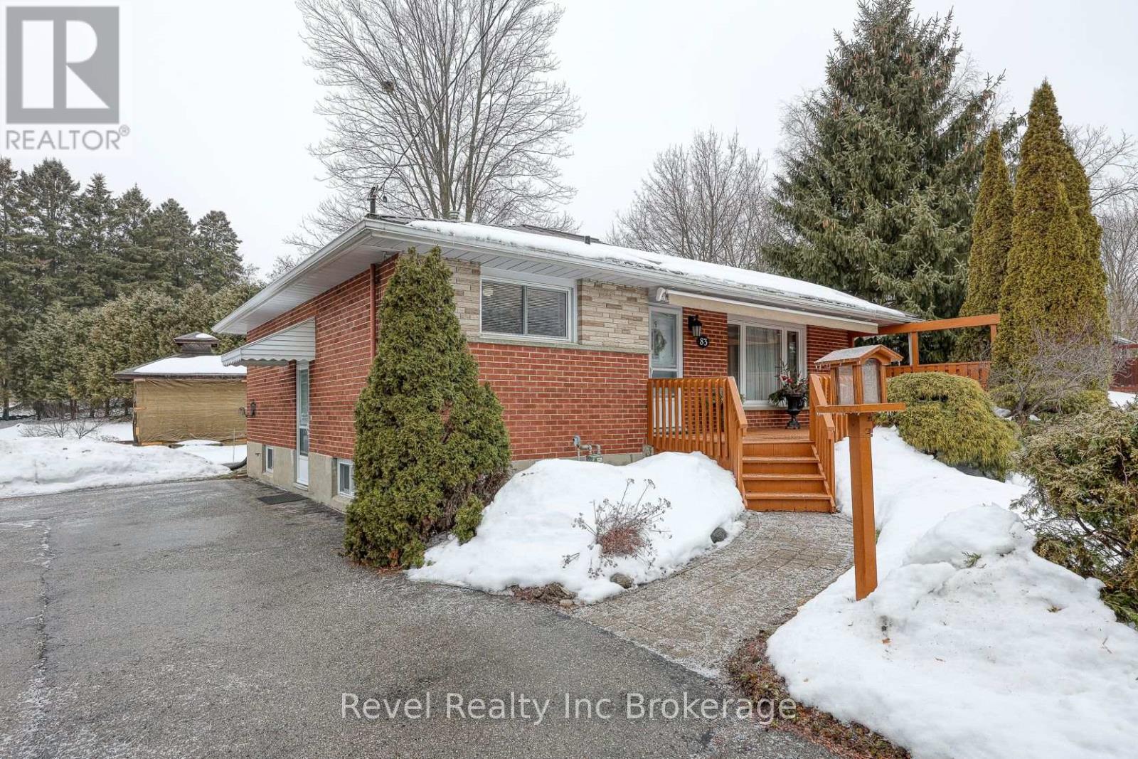83 Frederick Street, Woodstock (Woodstock - North), Ontario  N4S 7W1 - Photo 3 - X12811266