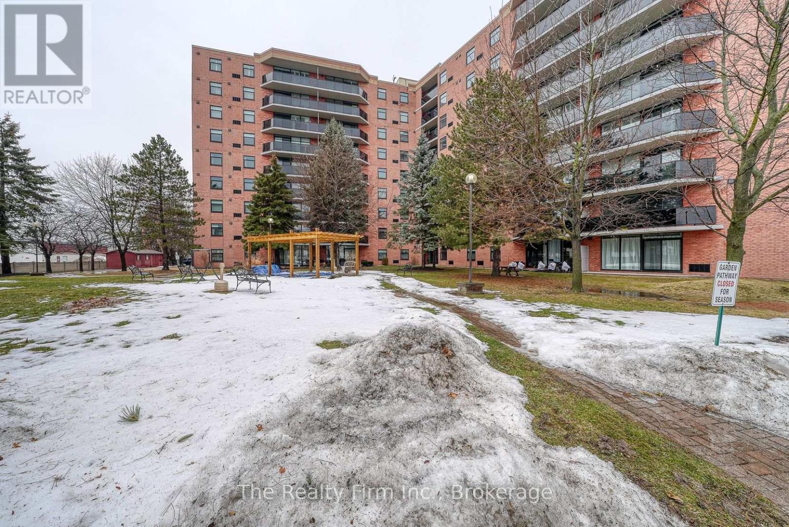 304 - 9 Bonheur Court, Brantford, Ontario  N3P 1Z5 - Photo 27 - X12812456