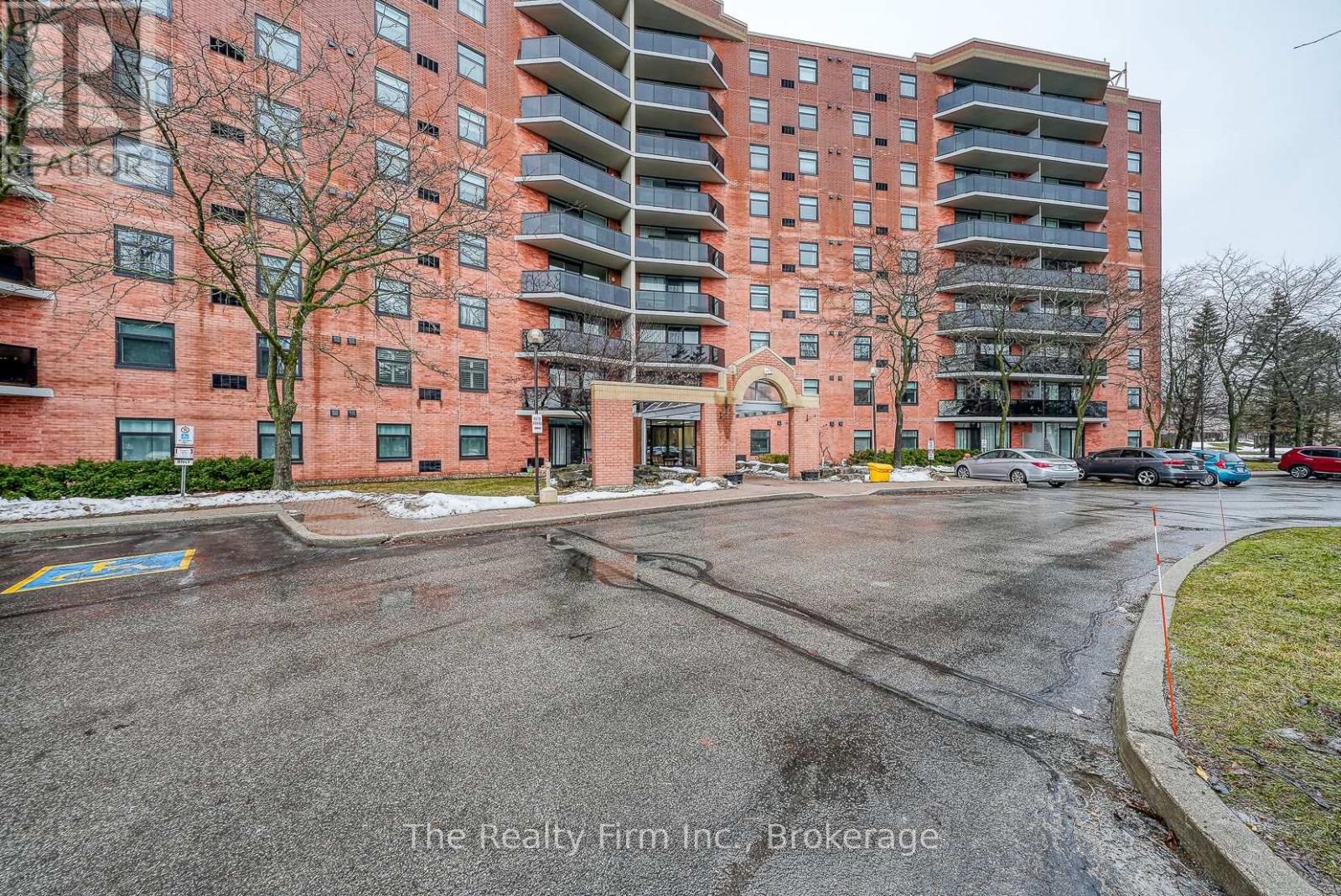 304 - 9 Bonheur Court, Brantford, Ontario  N3P 1Z5 - Photo 28 - X12812456