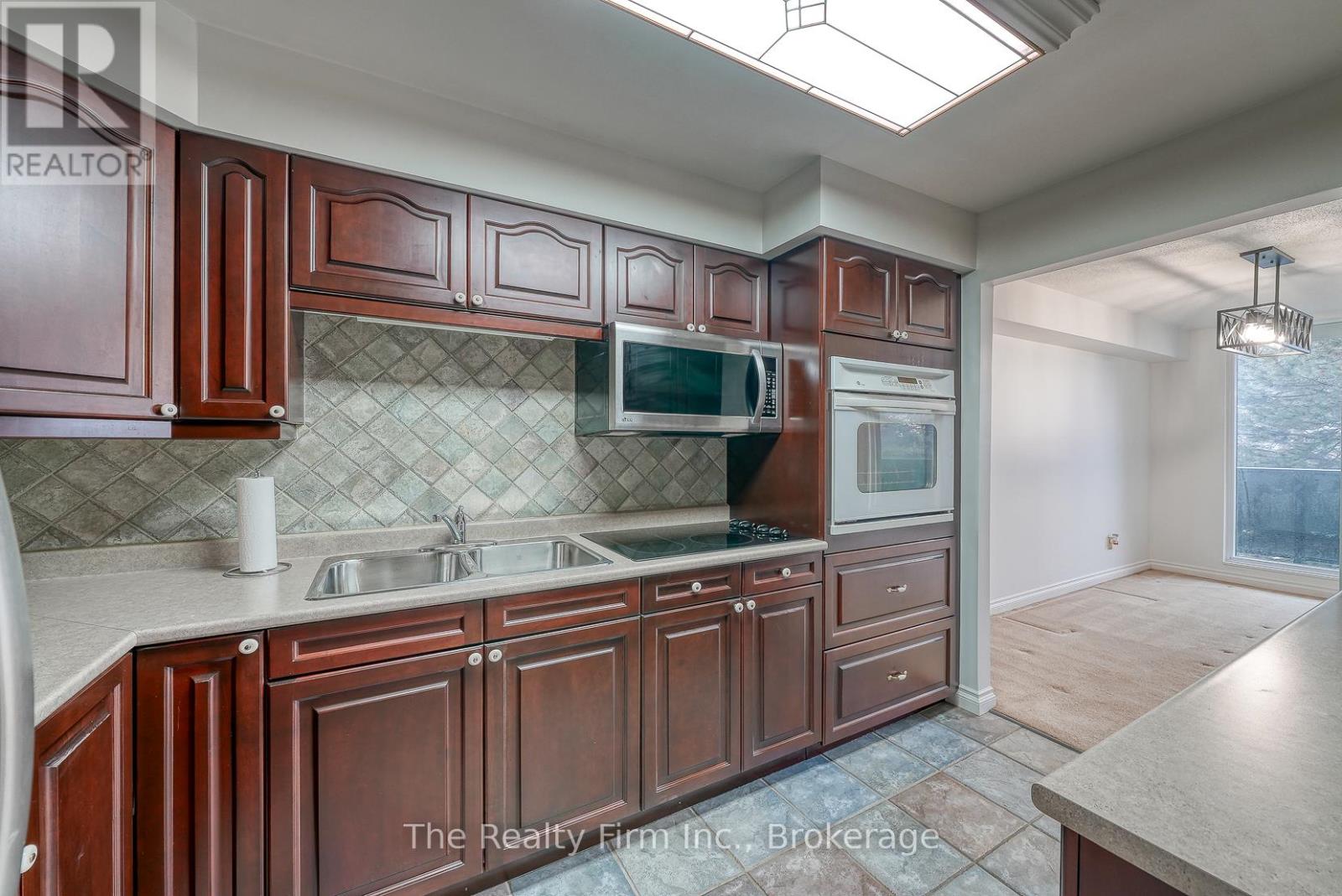 304 - 9 Bonheur Court, Brantford, Ontario  N3P 1Z5 - Photo 9 - X12812456