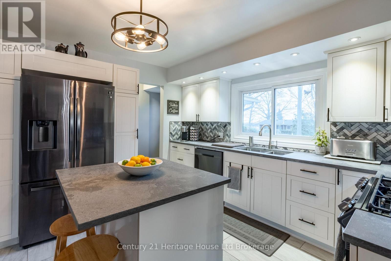 93 James Avenue, Tillsonburg, Ontario  N4G 1A7 - Photo 19 - X12812528