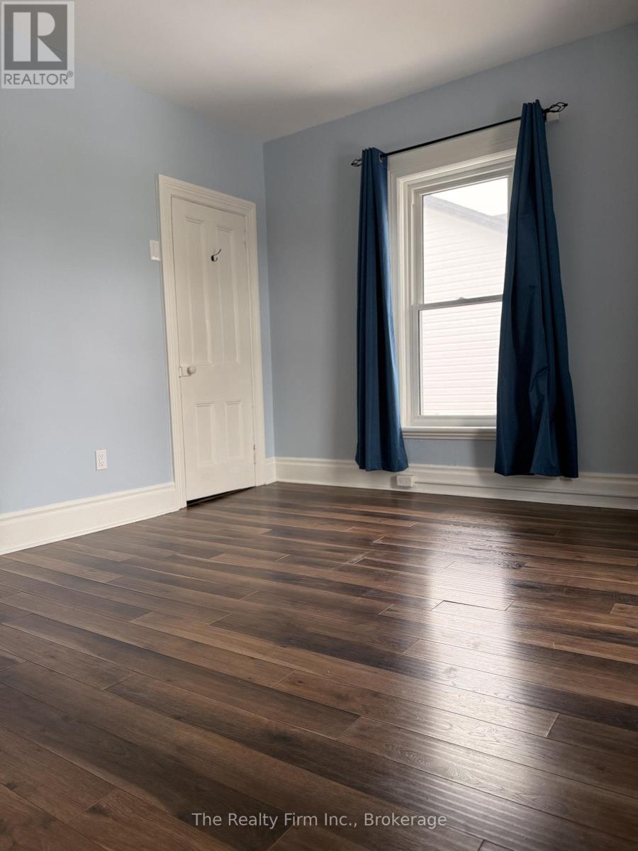 Upper Level - 279 Admiral Street, Woodstock (Woodstock - North), Ontario  N4S 5A3 - Photo 8 - X12813322