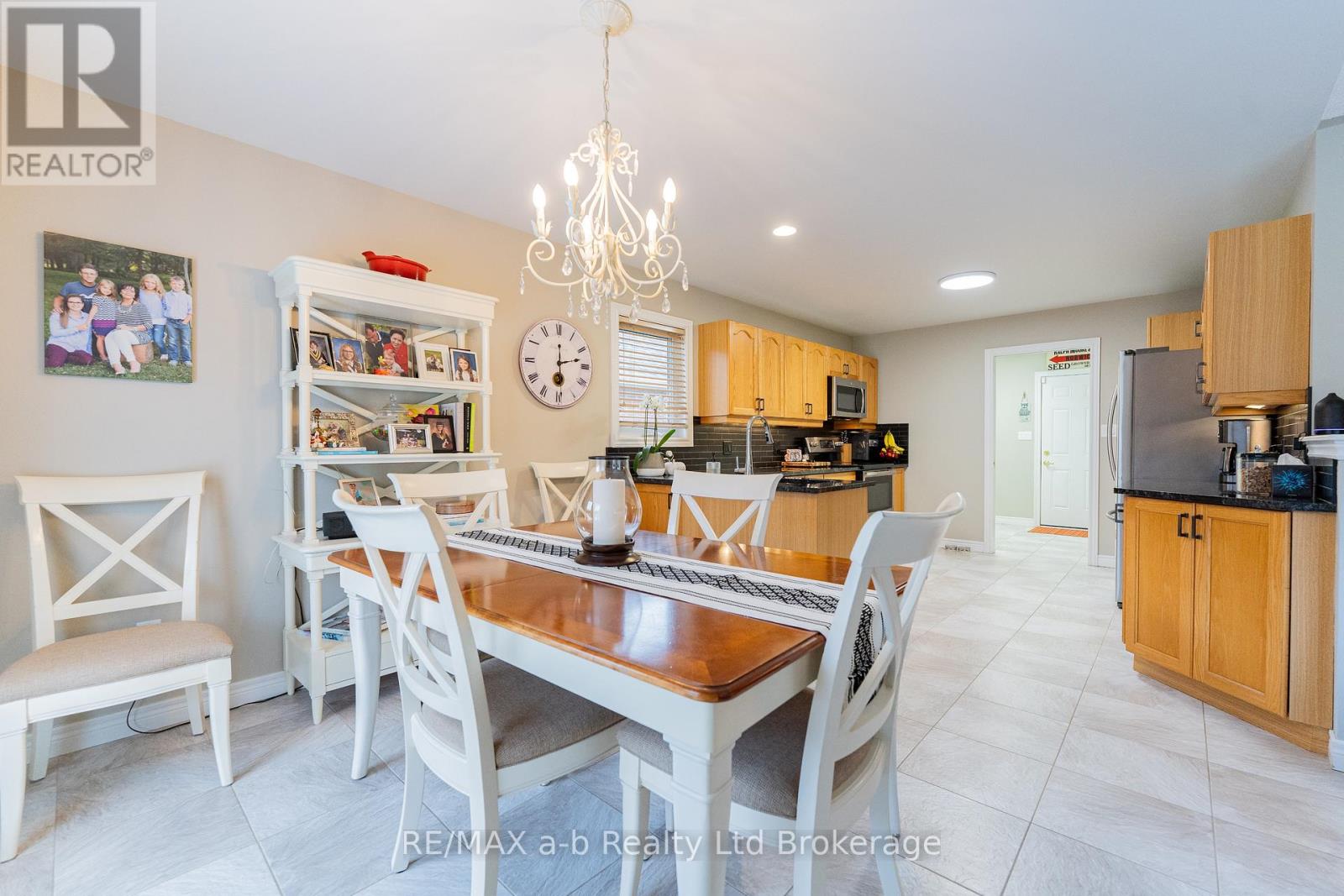 90 Weston Drive, Tillsonburg, Ontario  N4G 5W9 - Photo 16 - X12813354