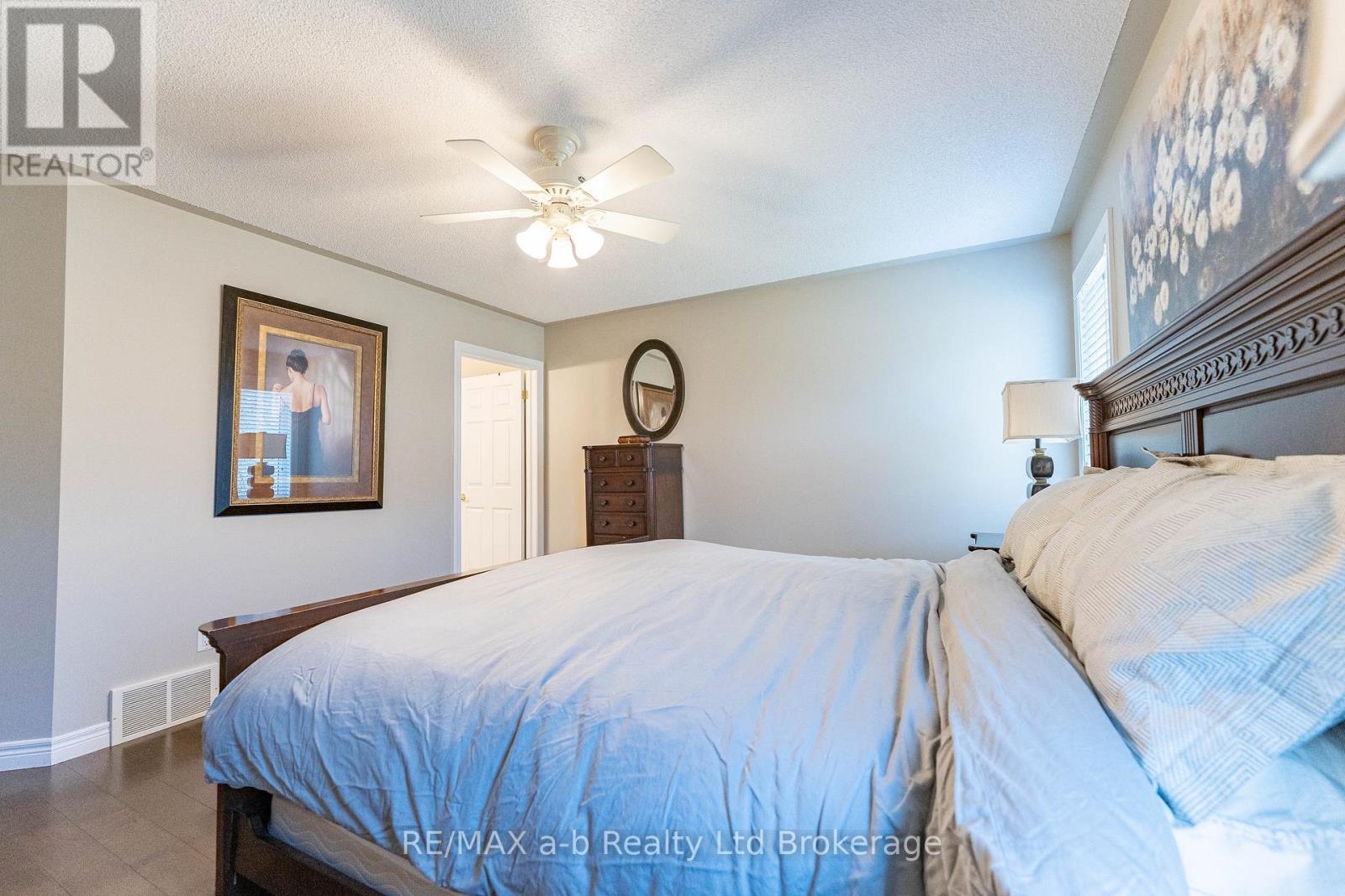 90 Weston Drive, Tillsonburg, Ontario  N4G 5W9 - Photo 21 - X12813354