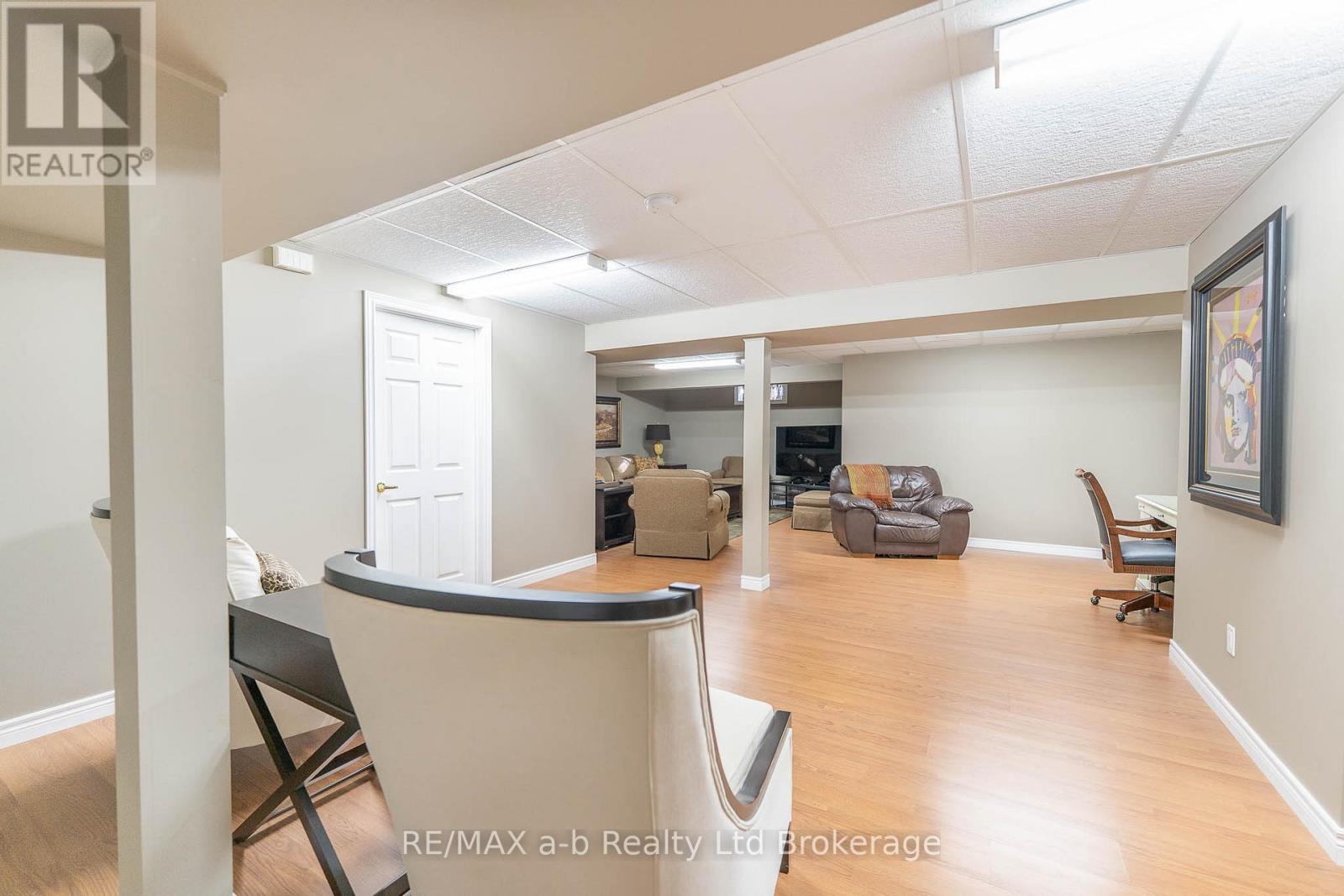 90 Weston Drive, Tillsonburg, Ontario  N4G 5W9 - Photo 38 - X12813354