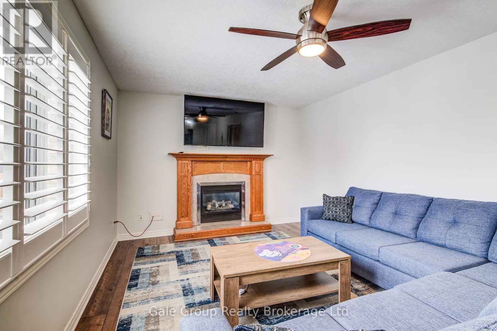 127 Falcon Drive, Woodstock (Woodstock - North), Ontario  N4T 1V5 - Photo 10 - X12814164