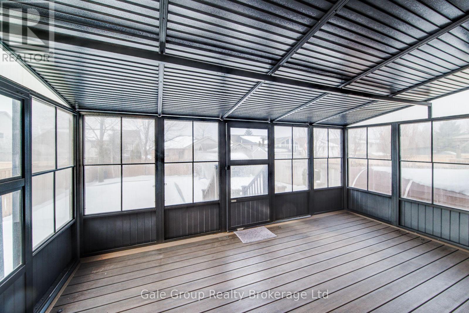 127 Falcon Drive, Woodstock (Woodstock - North), Ontario  N4T 1V5 - Photo 28 - X12814164