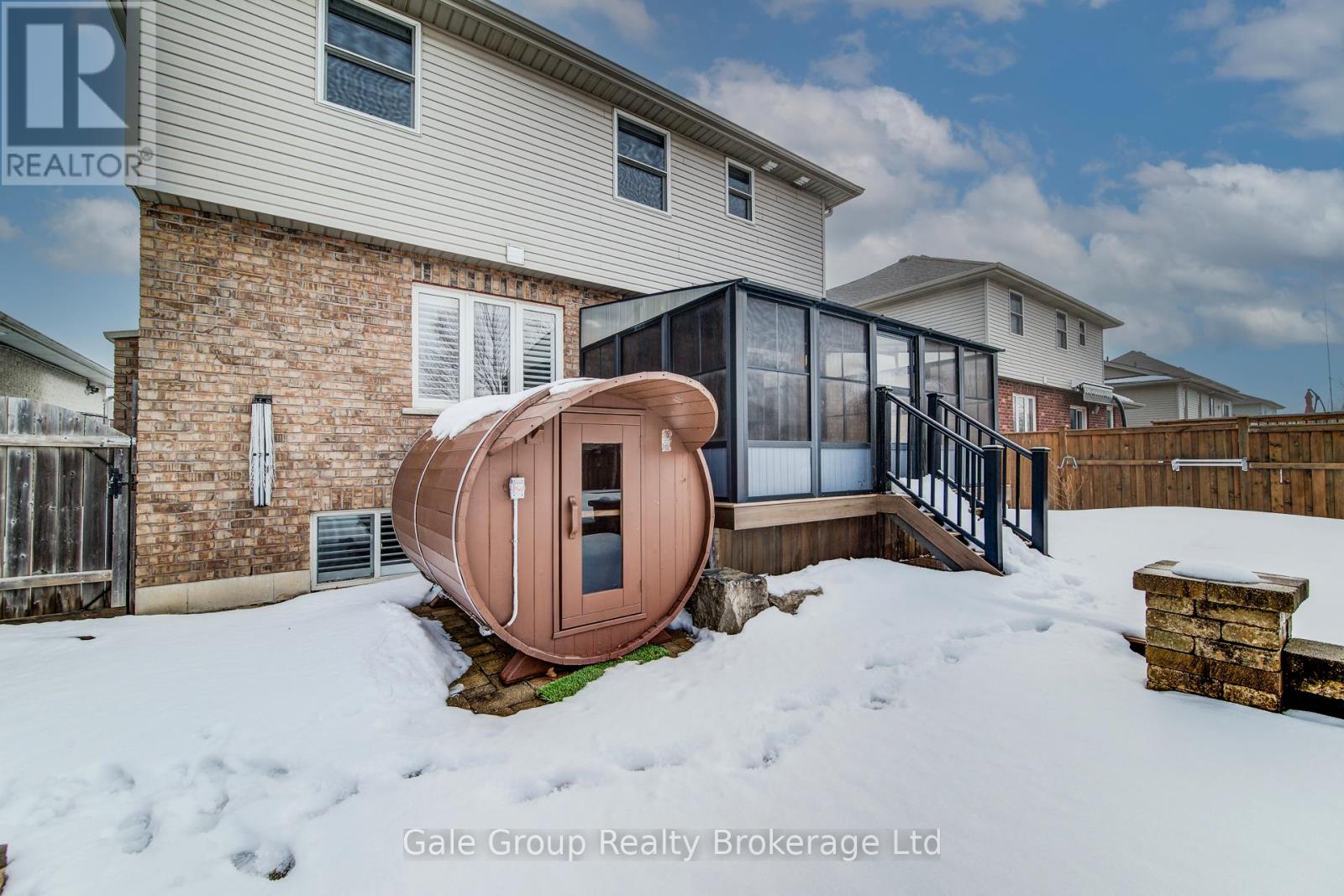 127 Falcon Drive, Woodstock (Woodstock - North), Ontario  N4T 1V5 - Photo 30 - X12814164