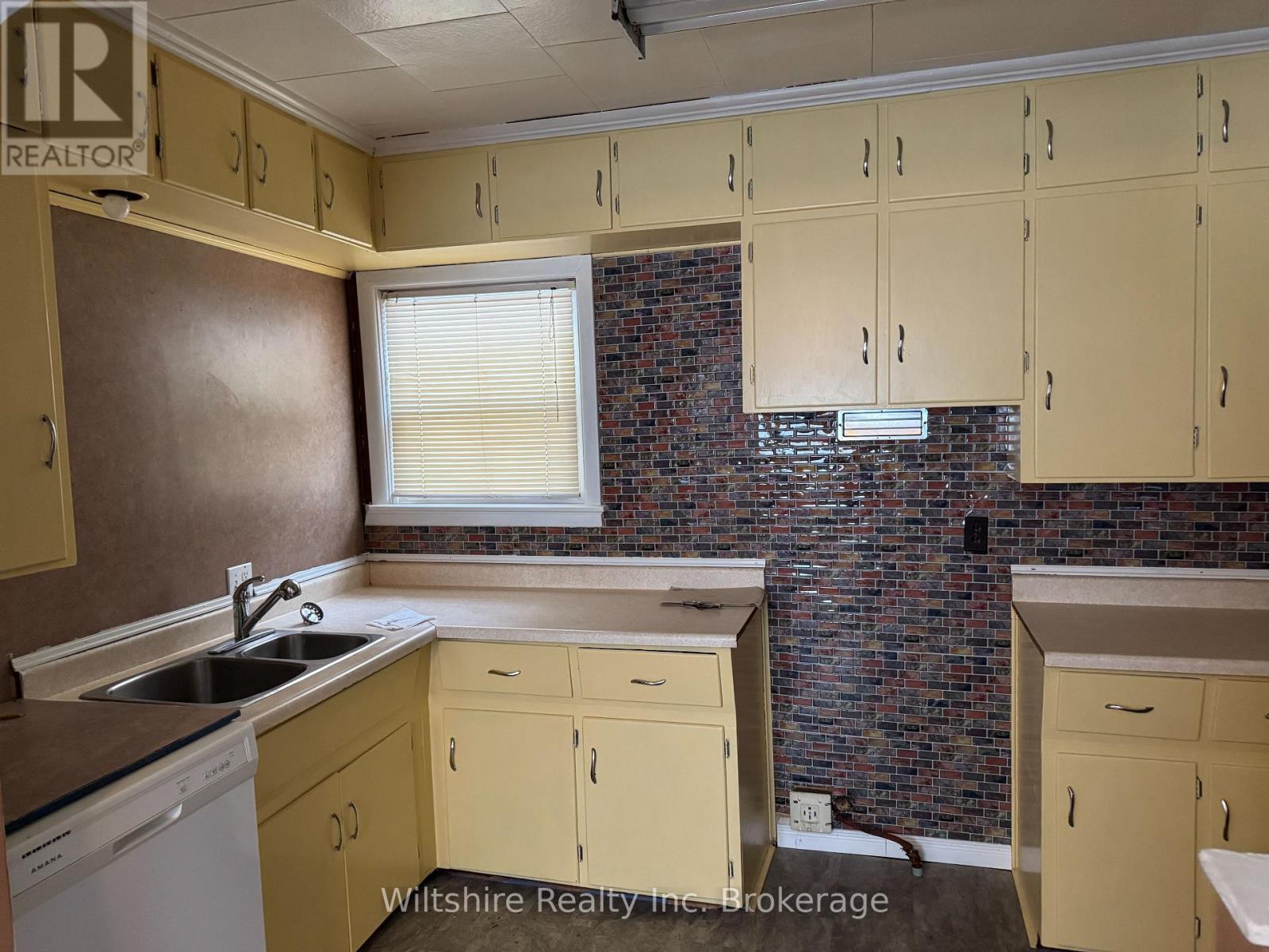 56315 Heritage Line, Bayham (Straffordville), Ontario  N0J 1Y0 - Photo 8 - X12817062