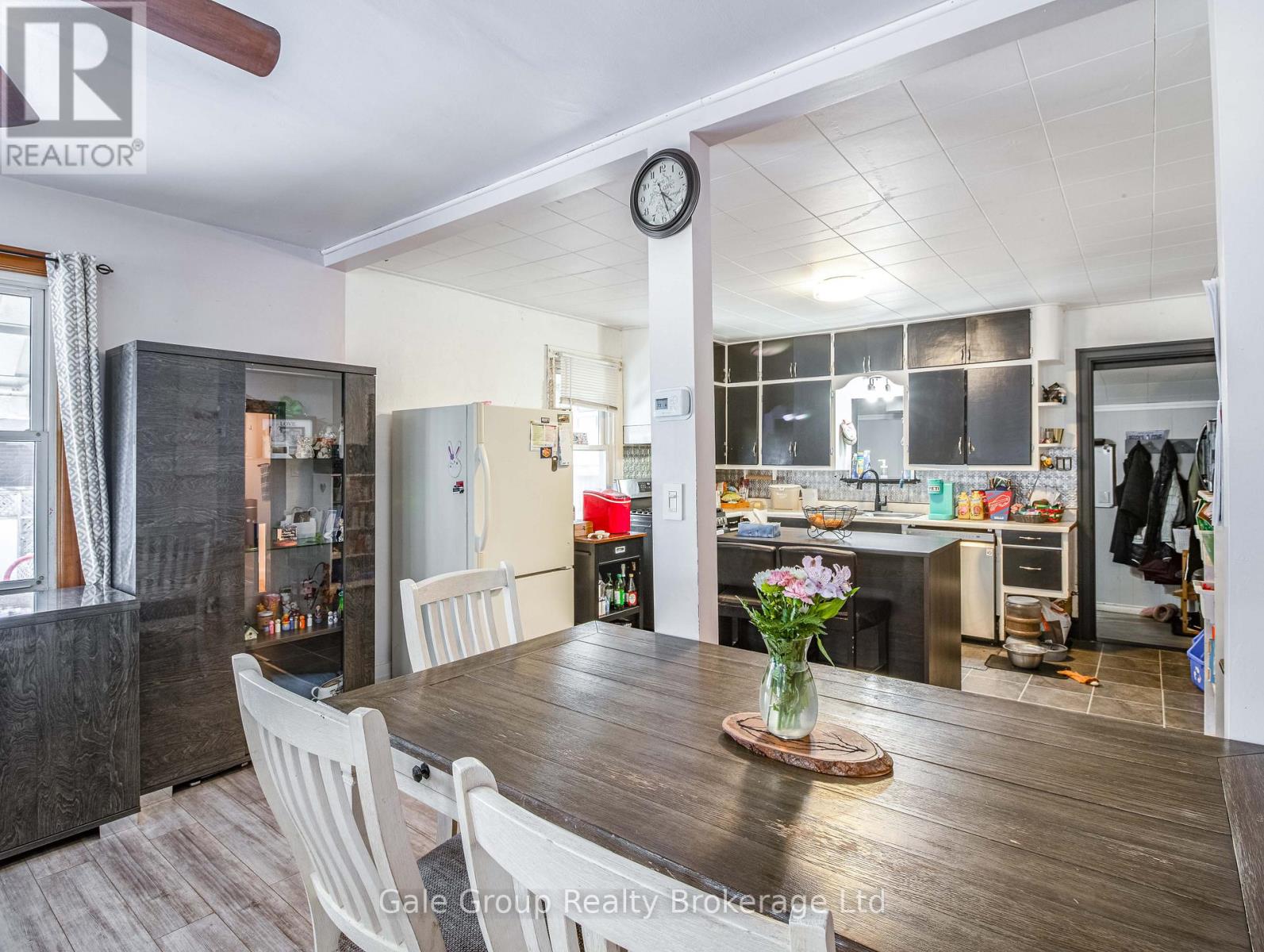 839 Dufferin Street, Woodstock (Woodstock - South), Ontario  N4S 1Y8 - Photo 4 - X12817882