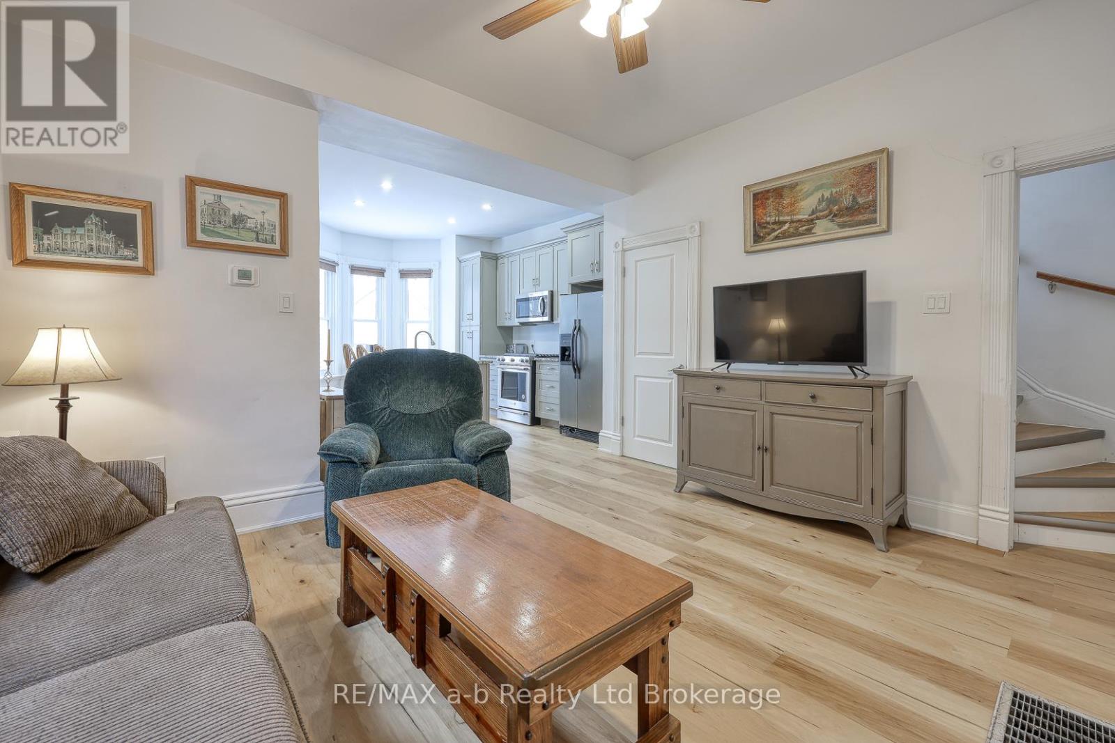 550 Mary Street, Woodstock (Woodstock - North), Ontario  N4S 4S9 - Photo 10 - X12817906