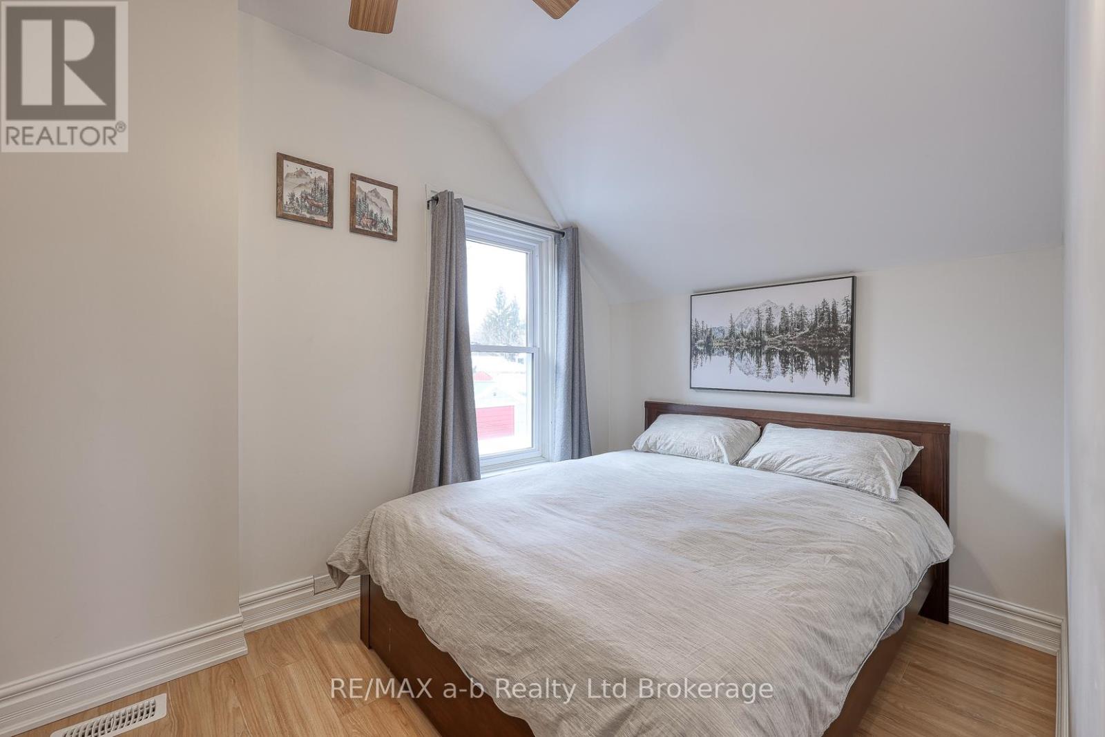 550 Mary Street, Woodstock (Woodstock - North), Ontario  N4S 4S9 - Photo 18 - X12817906