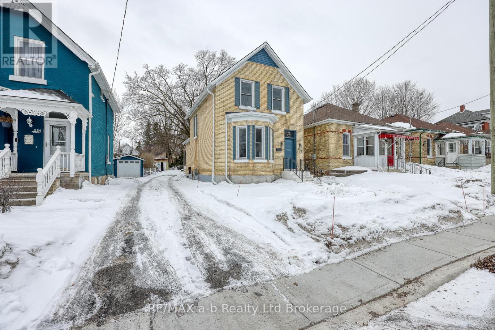 550 Mary Street, Woodstock (Woodstock - North), Ontario  N4S 4S9 - Photo 34 - X12817906