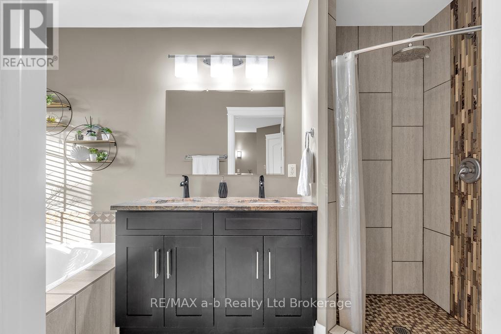 9442 Richmond Road, Bayham (Richmond), Ontario  N5H 2R1 - Photo 16 - X12818688