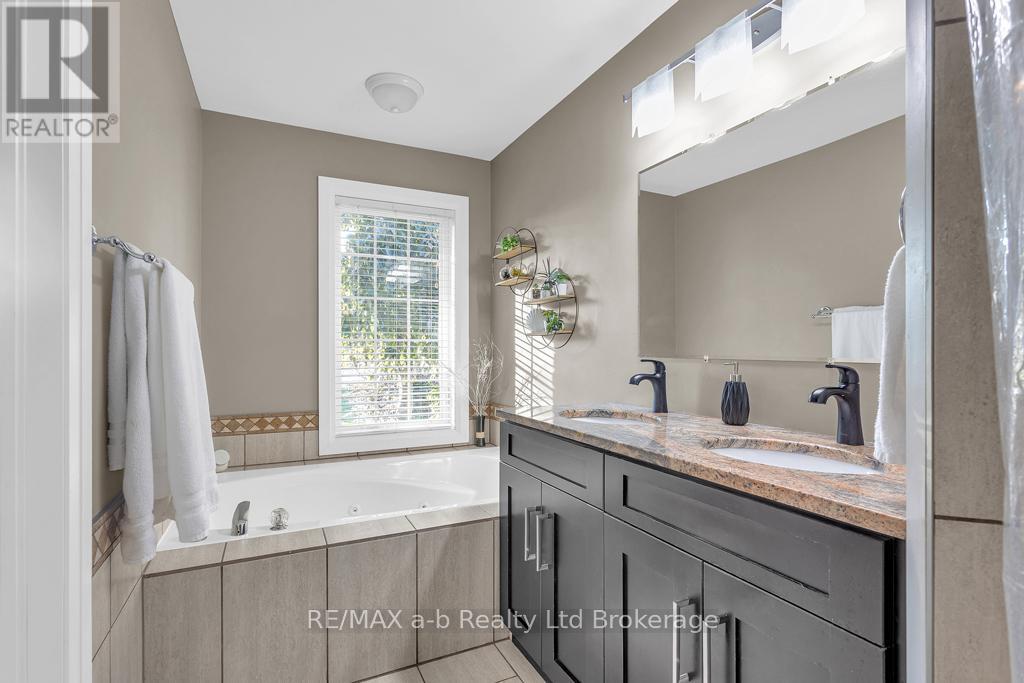 9442 Richmond Road, Bayham (Richmond), Ontario  N5H 2R1 - Photo 17 - X12818688