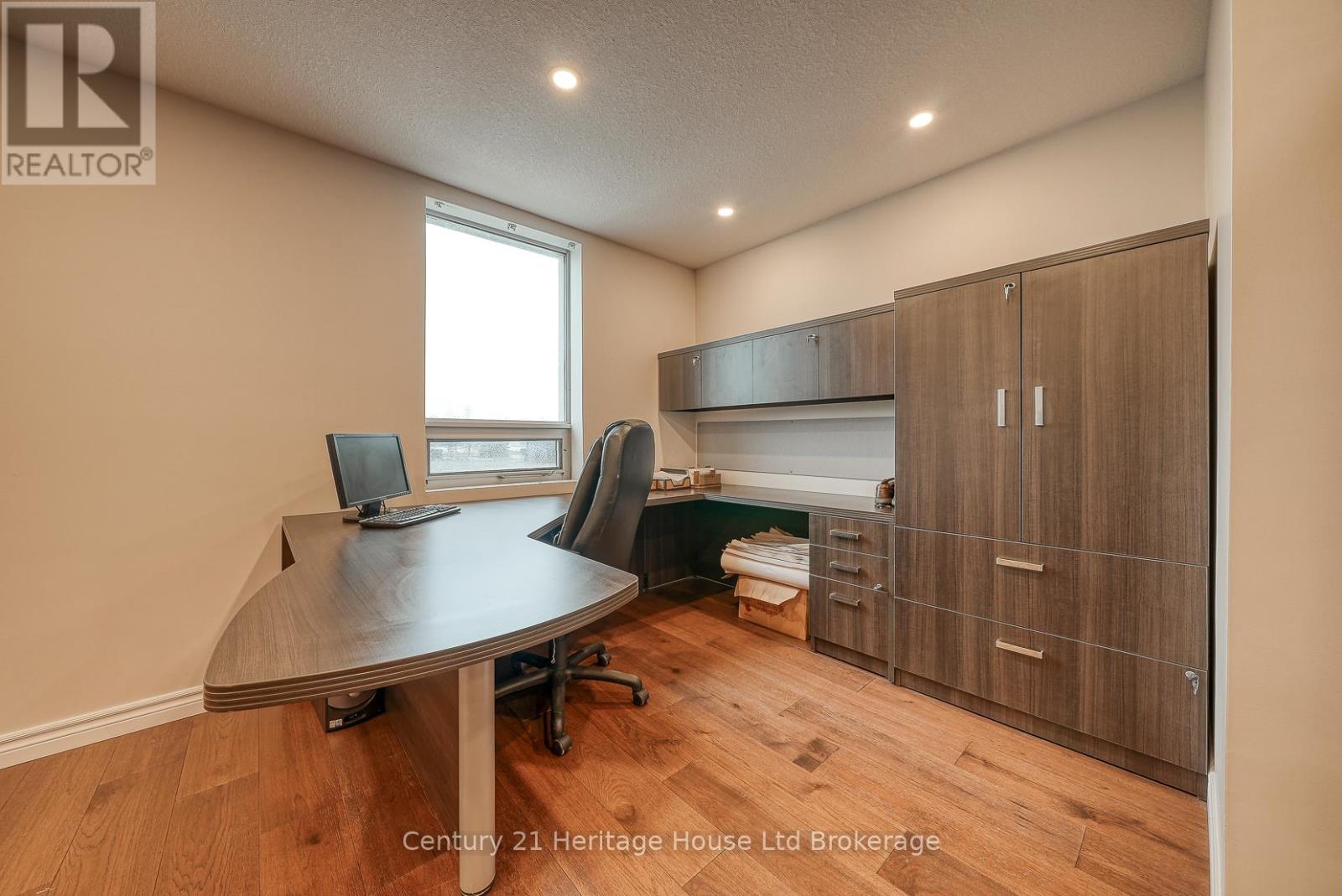 15 - 1033 Pattulo Avenue, Woodstock (Woodstock - South), Ontario  N4V 1C8 - Photo 34 - X12819872