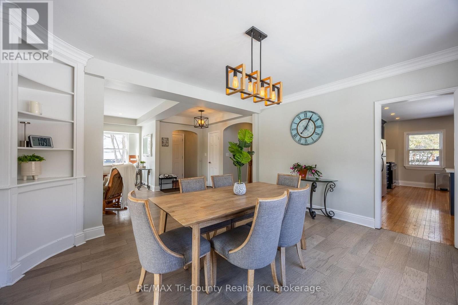 909 James Street, Norfolk (Delhi), Ontario  N4B 2E3 - Photo 11 - X12820060