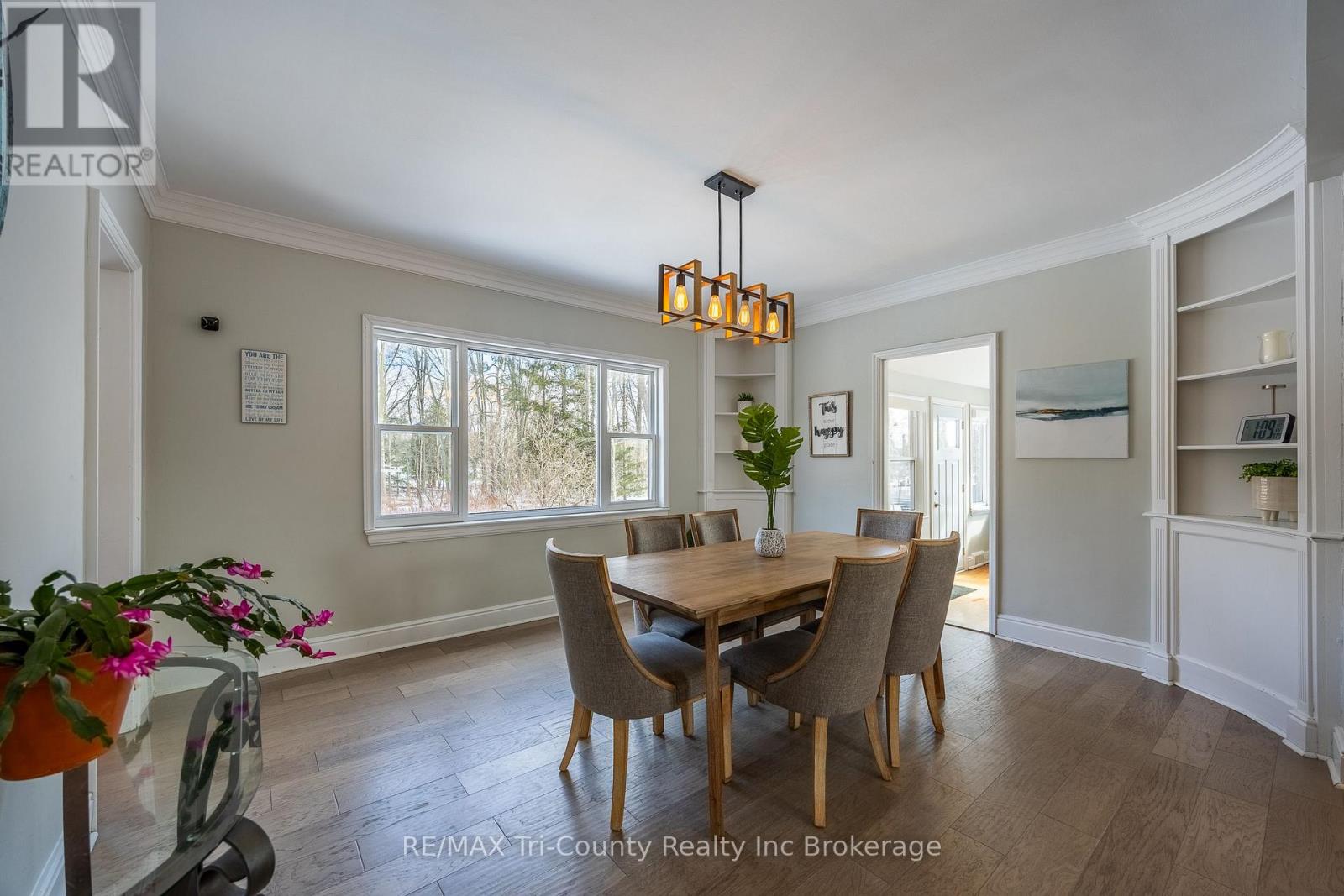 909 James Street, Norfolk (Delhi), Ontario  N4B 2E3 - Photo 12 - X12820060