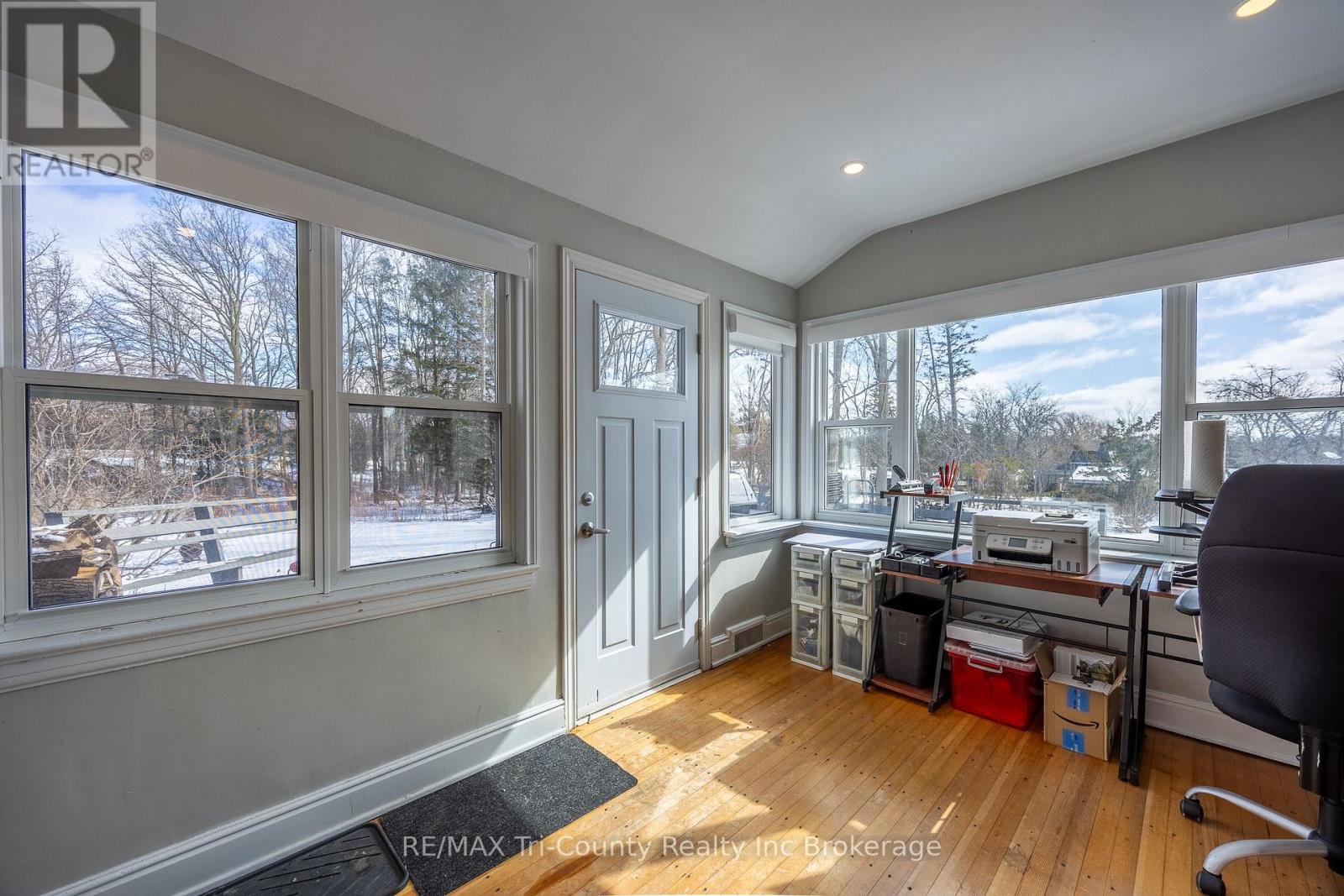 909 James Street, Norfolk (Delhi), Ontario  N4B 2E3 - Photo 14 - X12820060