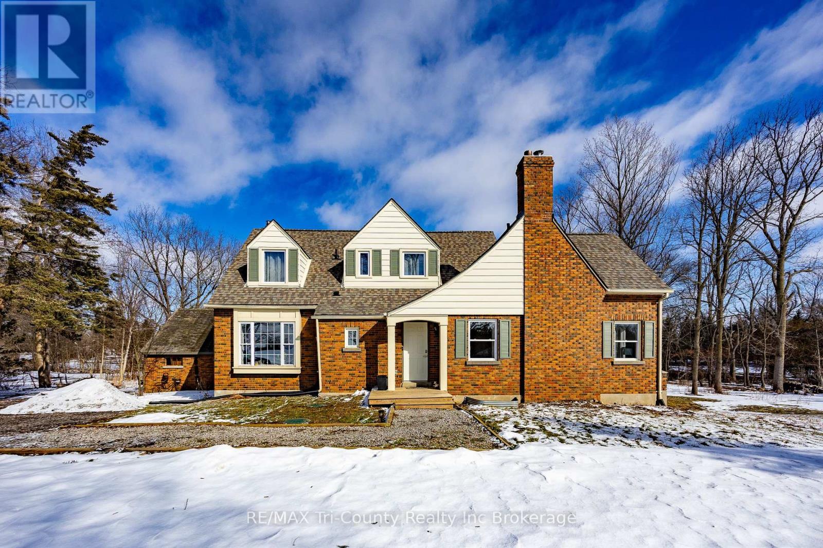 909 James Street, Norfolk (Delhi), Ontario  N4B 2E3 - Photo 3 - X12820060