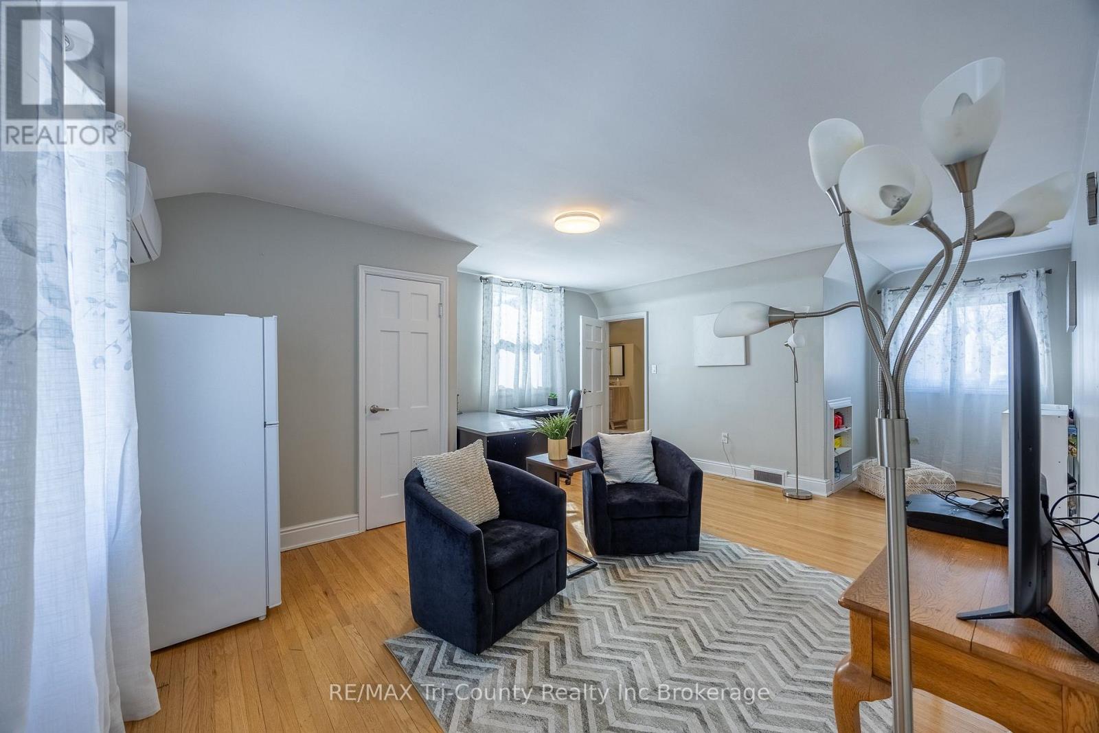 909 James Street, Norfolk (Delhi), Ontario  N4B 2E3 - Photo 31 - X12820060