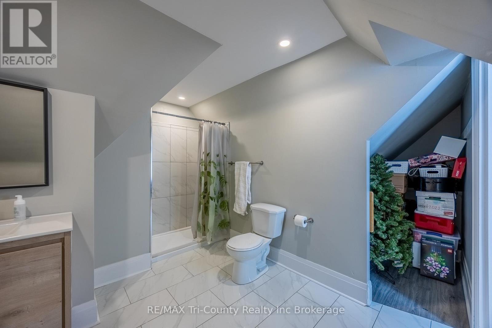 909 James Street, Norfolk (Delhi), Ontario  N4B 2E3 - Photo 33 - X12820060