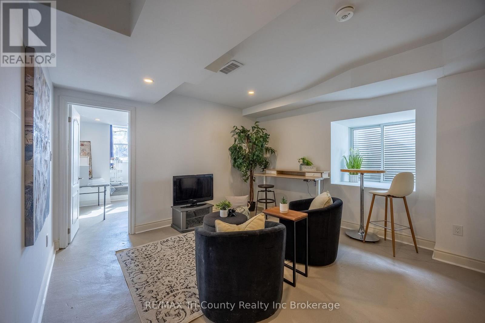 909 James Street, Norfolk (Delhi), Ontario  N4B 2E3 - Photo 39 - X12820060