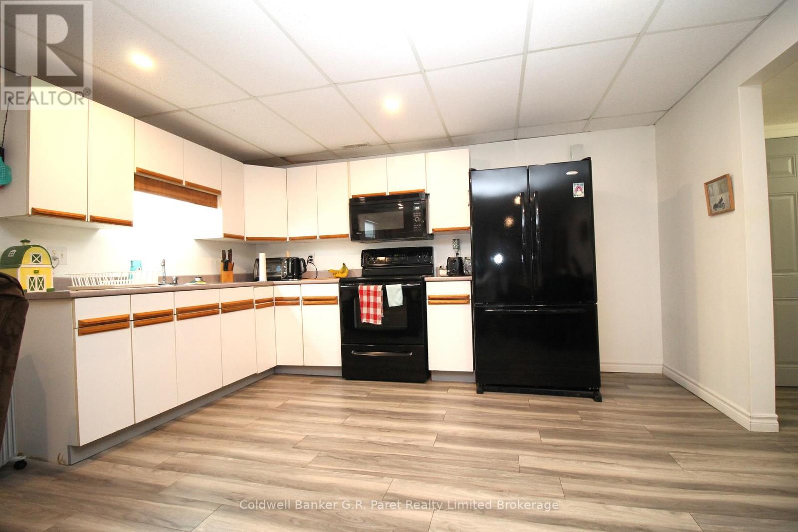 777 James Street, Norfolk (Delhi), Ontario  N4B 2C9 - Photo 11 - X12822480