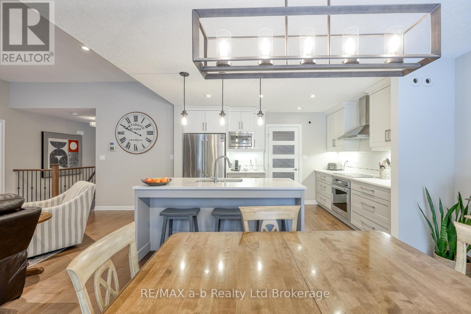 56 Hollingshead Road, Ingersoll (Ingersoll - South), Ontario  N5C 0C6 - Photo 15 - X12822516